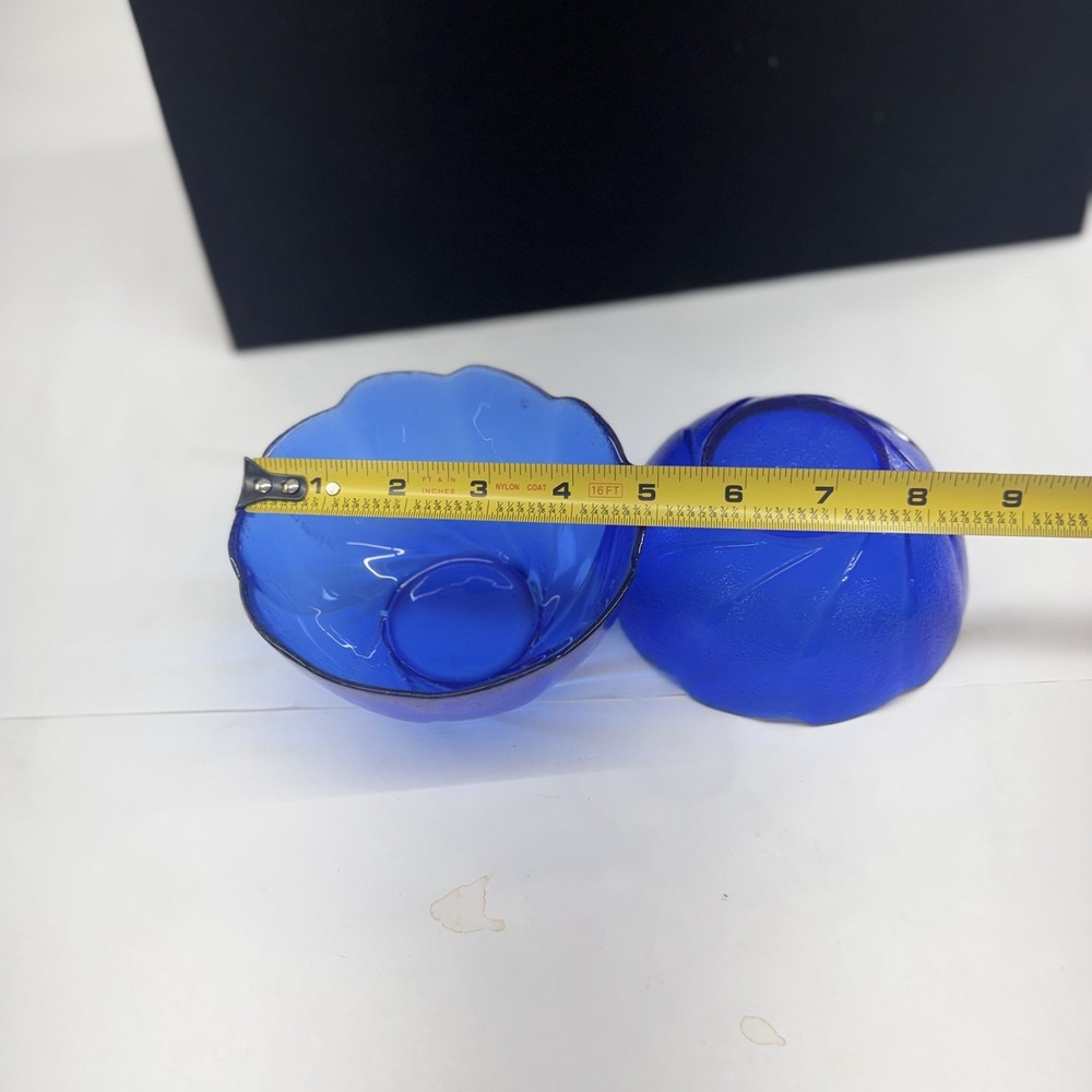 Lot of 2 Arcoroc France Cobalt Blue Glass Bowls Swirl Pattern with Scalloped Rim - Picture 4 of 5